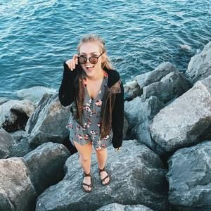 Meet your Posher, Sophia